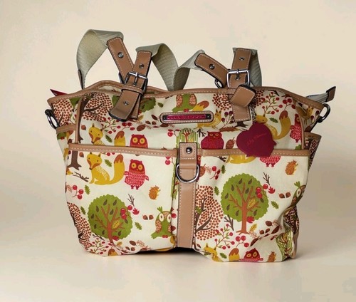 Lily bloom forest owl - forest,