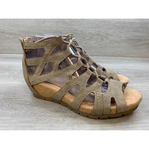 Earth spirit women - spirit, taupe