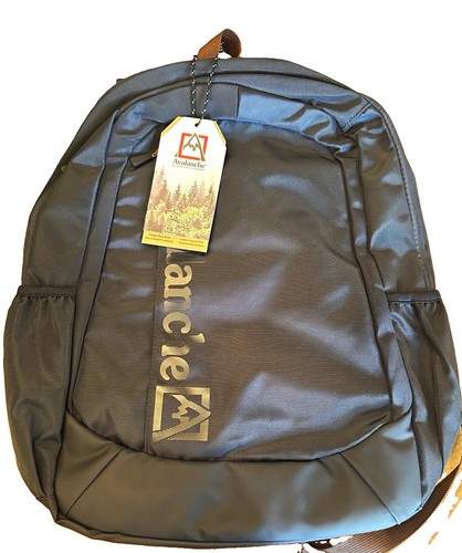 Nwt avalanche black 15l - nwt,