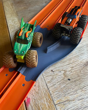 2 - 4 lane hot wheels track