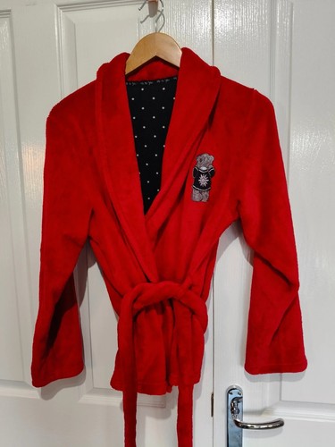 You red dressing gown - to,