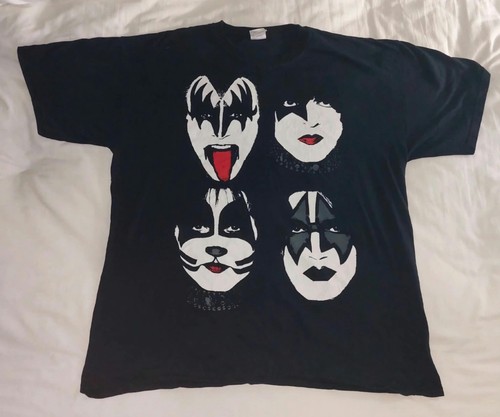 Kiss 2010 sonic boom - kiss, tour