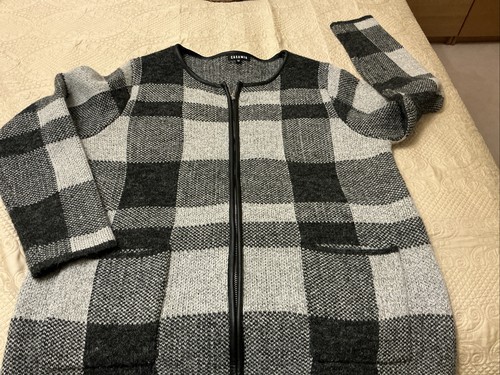 Casamia cardigan size medium - ~,