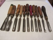 GROUP OF 11 VINTAGE  ,  WOOD CARVING GOUGE CHISELS
