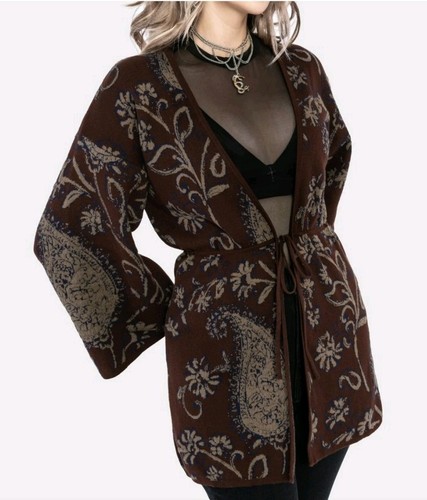 Disturbia gillian paisley - disturbia, knit