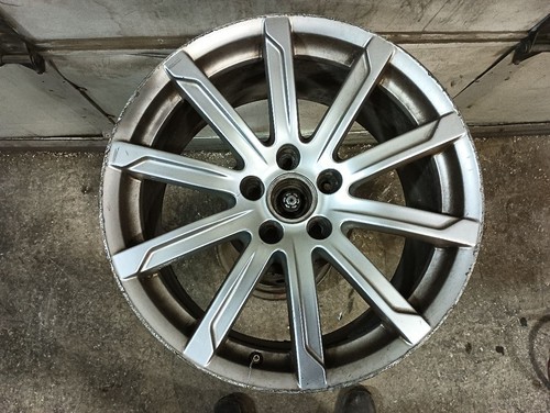 Scratches 18x9 alloy wheel - 18x9,