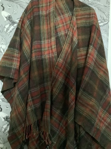 Lambswool tartan wrap with