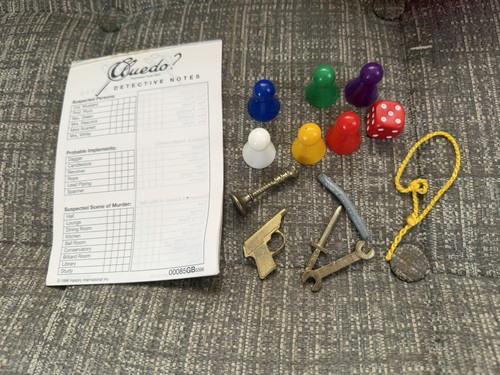 Vintage 1995 cluedo game - vintage,