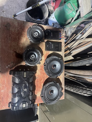 Stereo speakers and amps - stereo,,