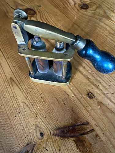 Vintage shot gun cartridge - wr,