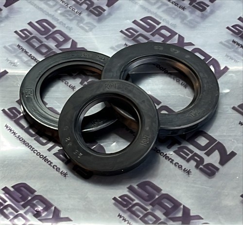 Lambretta top end oil seal - top,
