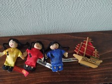 4 X HONGKONG SOUVENIRS 3