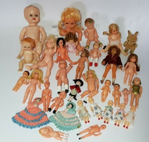 Lot vintage plastic - of, 33