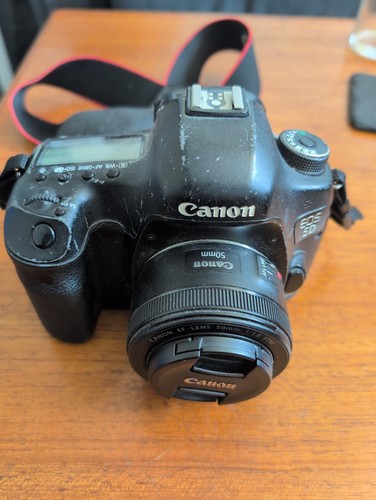 Canon eos mark iii - mark,