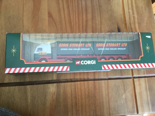 Corgi ty86705 volvo skeletal - volvo,