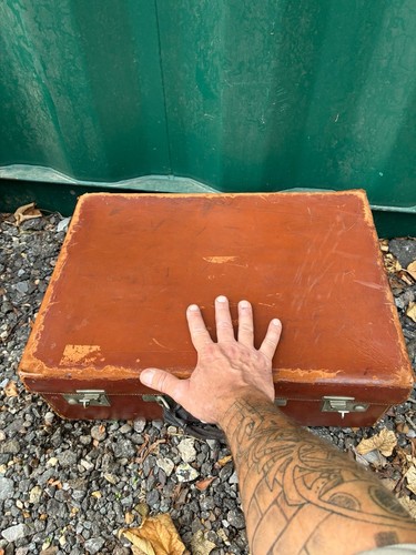 Vintage brown solid suitcase - vintage,