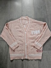 Taylor Swift Pink Seagull