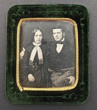 VICTORIAN FRAMED DAGUERREOTYPE
