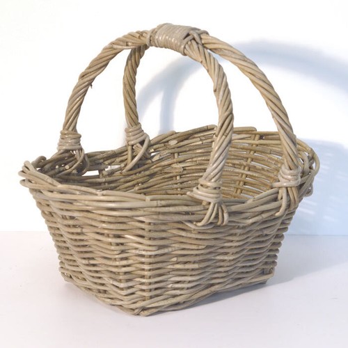 Fireside shopper style wicker - style,