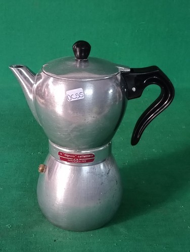 Old signora coffee maker - old, la