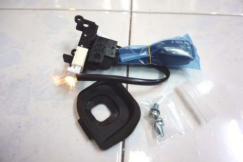 1pc genuine toyota hilux - genuine,
