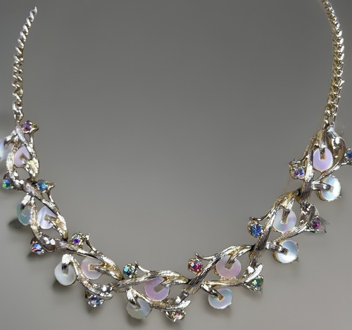 Vintage rhinestone lucite - vintage, ab