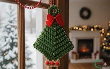 Handmade Crochet Christmas Tree Wall Hanging – Green & Gold Decoration