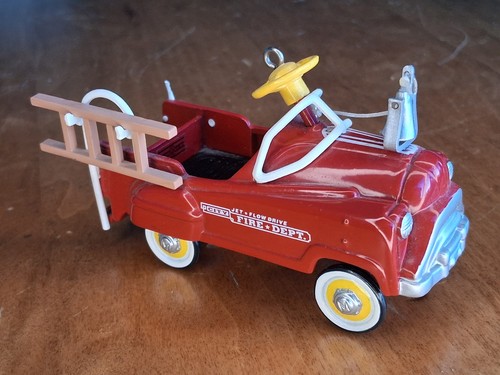 Hallmark keepsake ornament - hallmark,