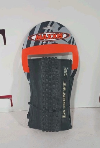 Maxxis larsen 2 35 - maxxis, 26