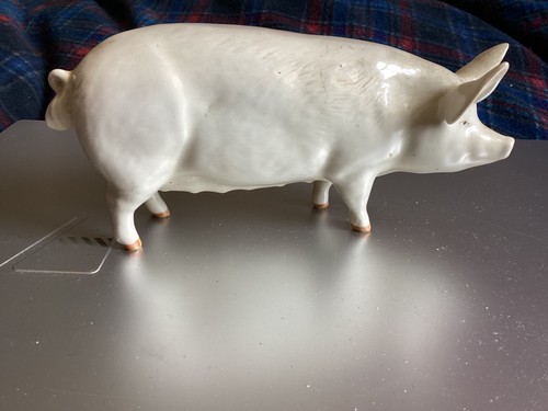 Beswick sow wall - sow,