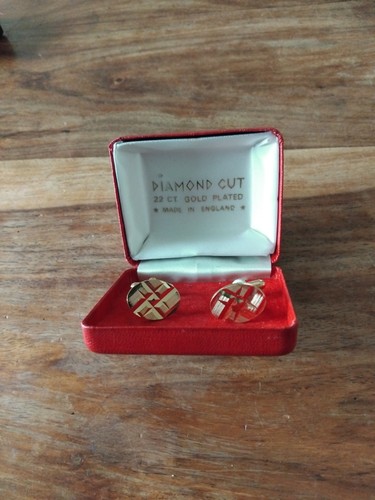 Vintage diamond cut 22ct - vintage,