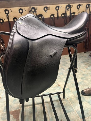 Dressage saddle nick dolman - dressage,