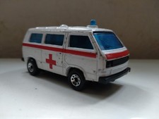MATCHBOX VW VOLKSWAGEN TRANSPORTER 1:62 1987 AMBULANCE #353