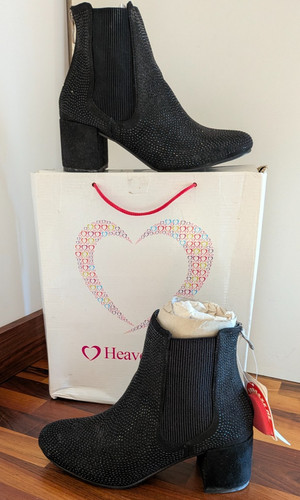 New heavenly feet - new,