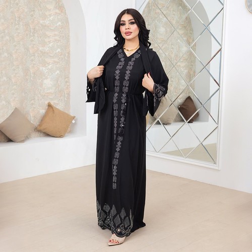 Dubai ethnic dress - dubai, prayer