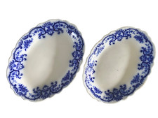 Antique Blue And White Oval