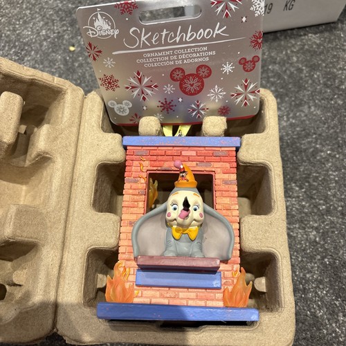 Disney store sketchbook dumbo - disney,