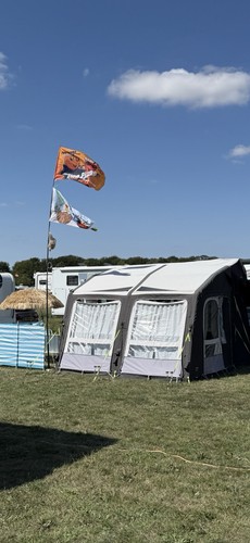 Drive away awning dometic - awning.,