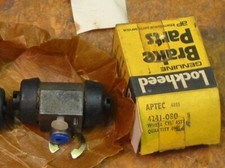 Genuine original New old stock Lockheed brake cylinder( LH & RH ) Hillman Hunter