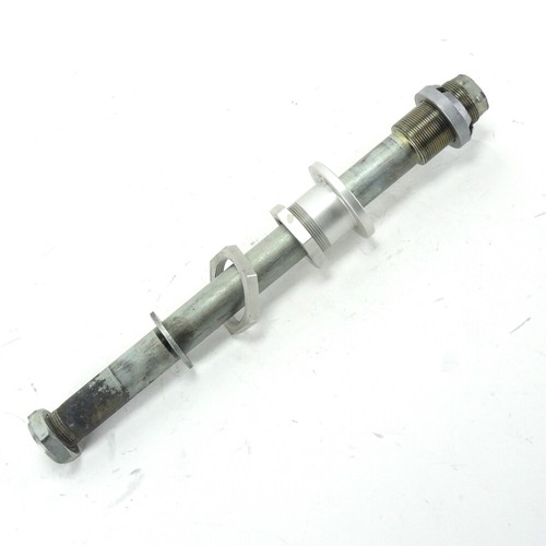 Swingarm pivot axle with