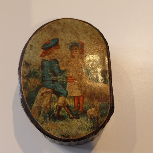 Paper machie snuff box painted - machie,