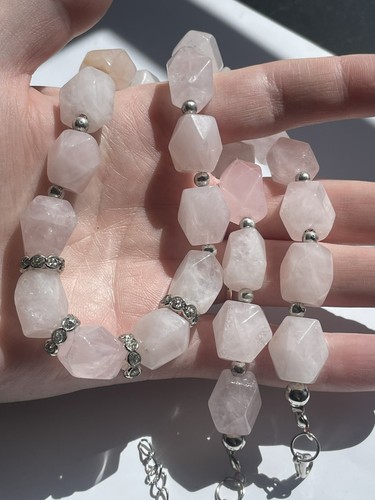 Chunky vintage rose - vintage, quartz