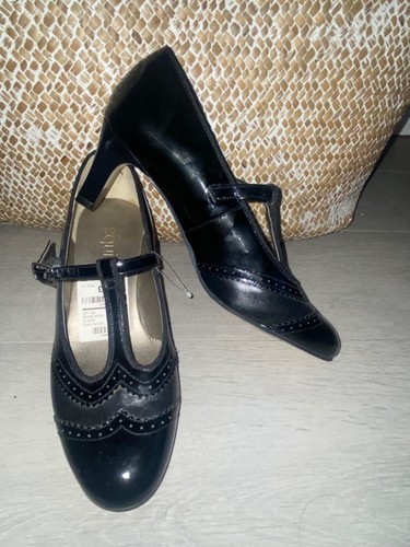 Equity black patent - equity, brogues