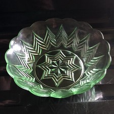 Beautiful Vintage Green Glass Bowl / Star Design / 9 Inches Across / Top Quality
