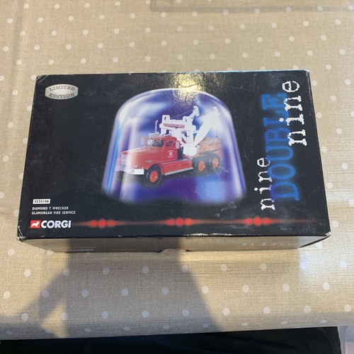 Corgi double cc55106 - 9,