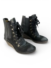 Fly London Suzu Suede Leather