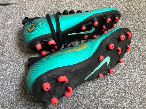 Nike ronaldo football boots - nike,