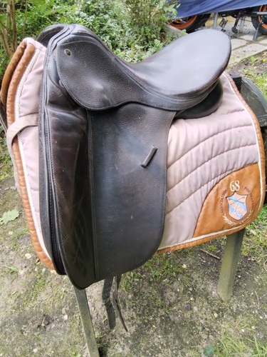 Dressage saddle bates - dressage, caprilli