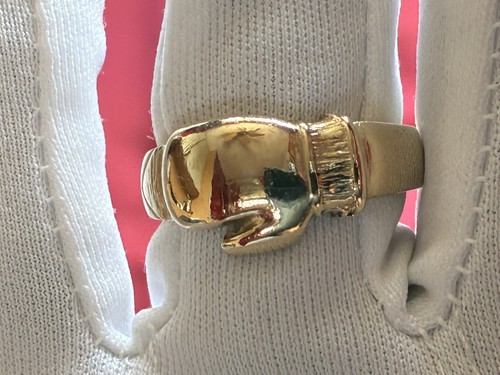 9ct boxing glove - glove, 9.3g