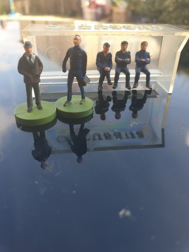 Subbuteo figures with - figures,